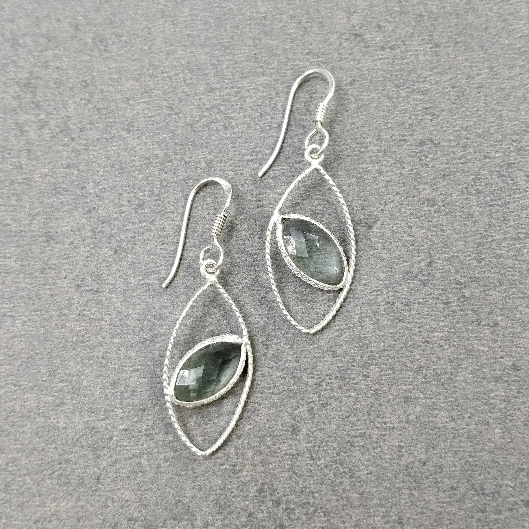 925 Sterling Silver Earring : 2.15gms Synthetic Manmade Green Rhinestone Gemstone Bezel Set Drop Dangle Hook Earrings 1.65"