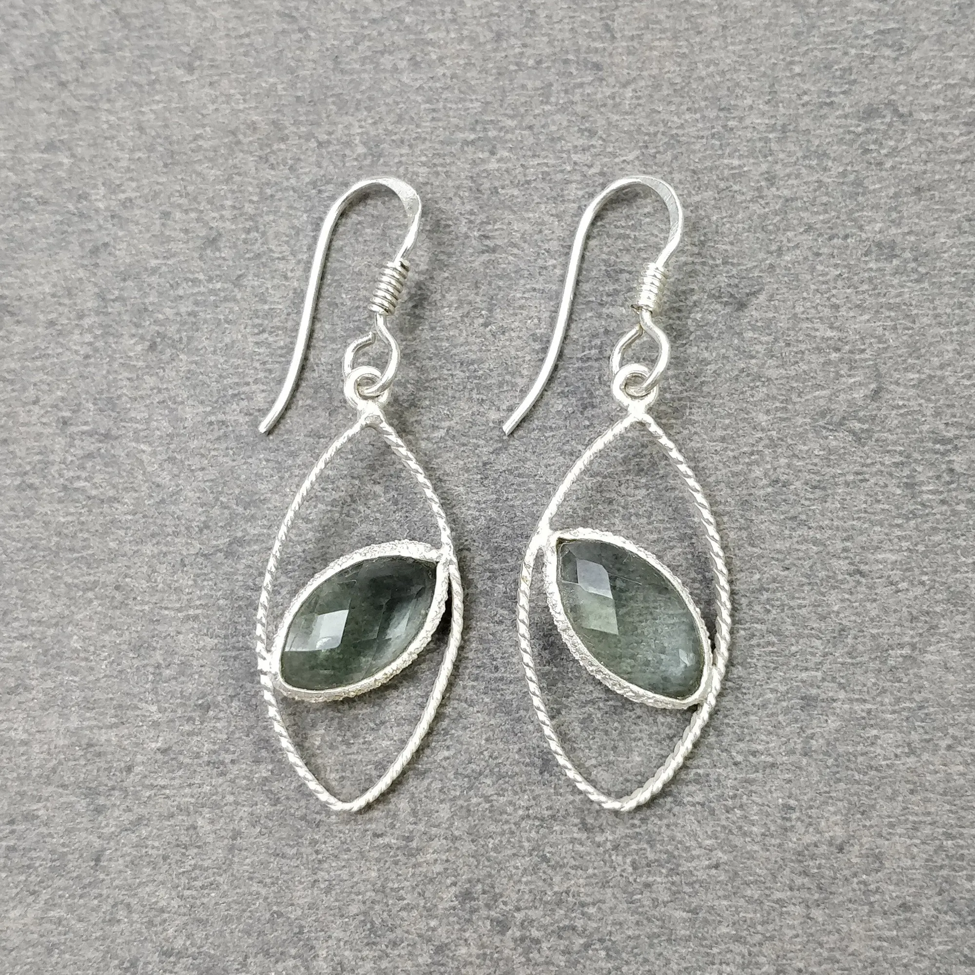 925 Sterling Silver Earring : 2.15gms Synthetic Manmade Green Rhinestone Gemstone Bezel Set Drop Dangle Hook Earrings 1.65"