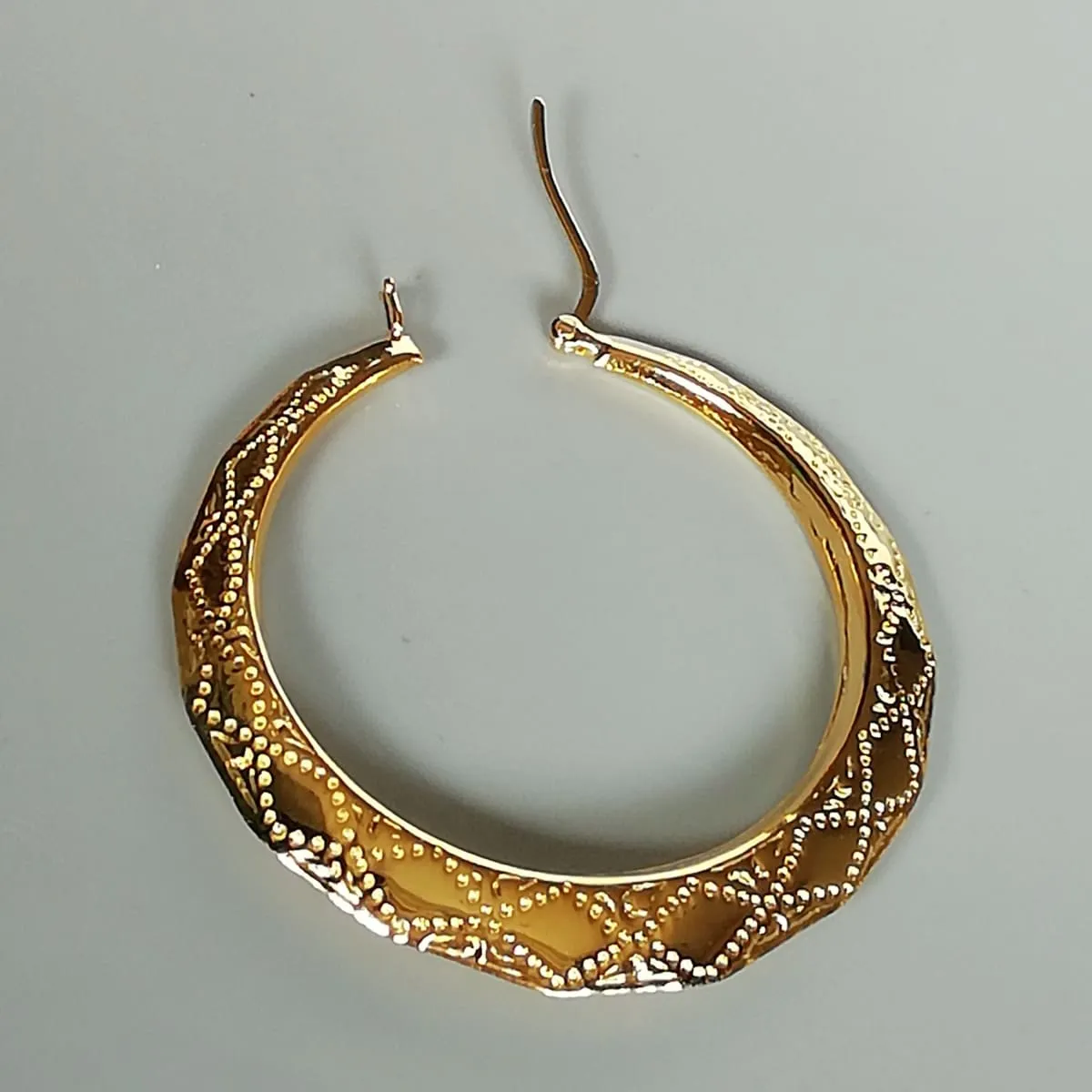 Chunky gold hoops | Statement hoops | Engraved hoops | E1000