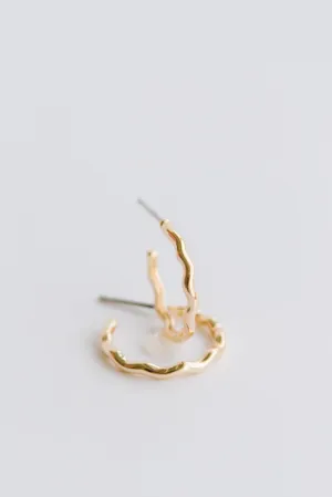 Emmary Small Wavy Gold Hoops