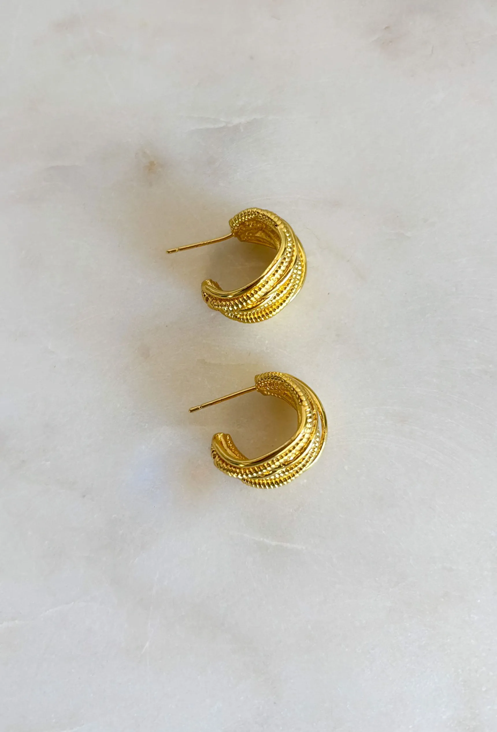 Kathleen Hoop Earrings in Gold