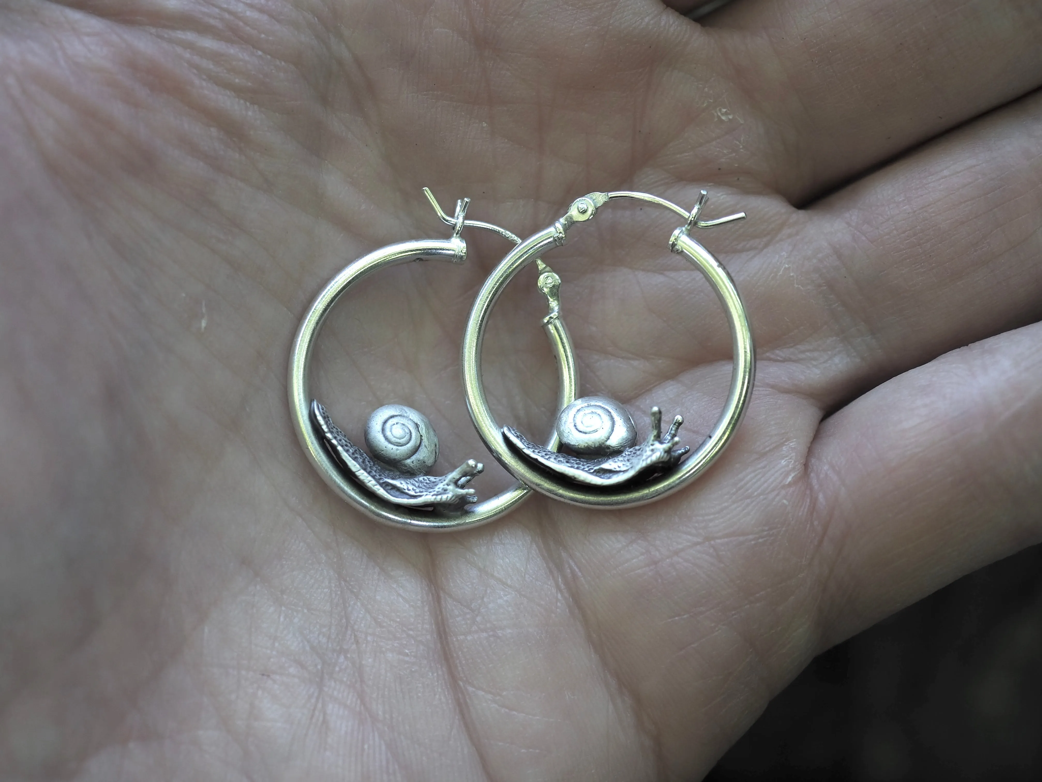 Snail hoops