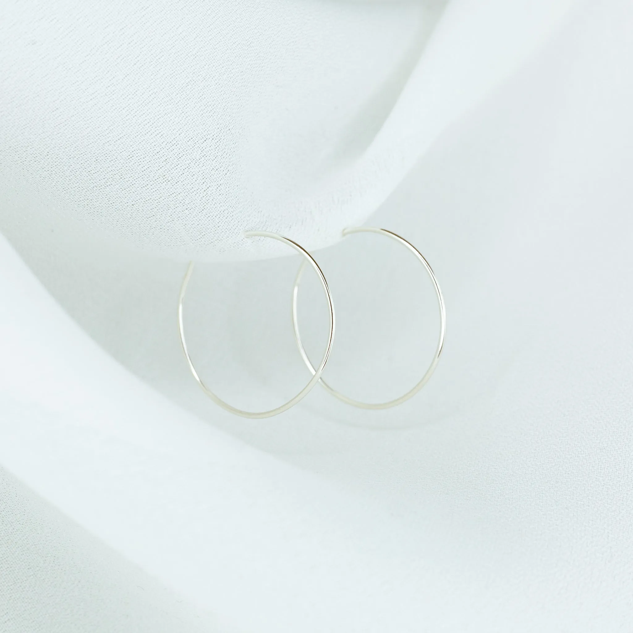 Weightless XS Hoops